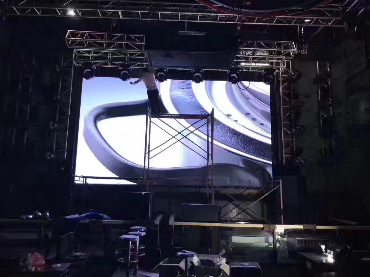 led顯示屏驅動電流面臨的問題